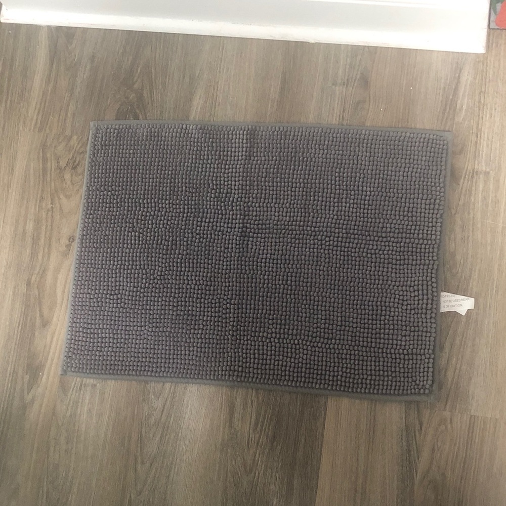 🥤 Room Essentials Soft Texture Bath Mat